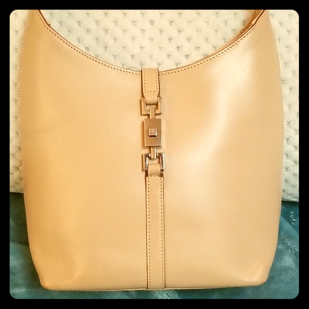 ❤FLASH SALE! Classic Gucci Shoulder Bag ❤